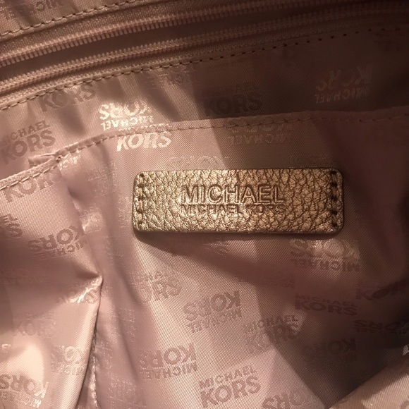 Michael Kors purse - Picture 4 of 5